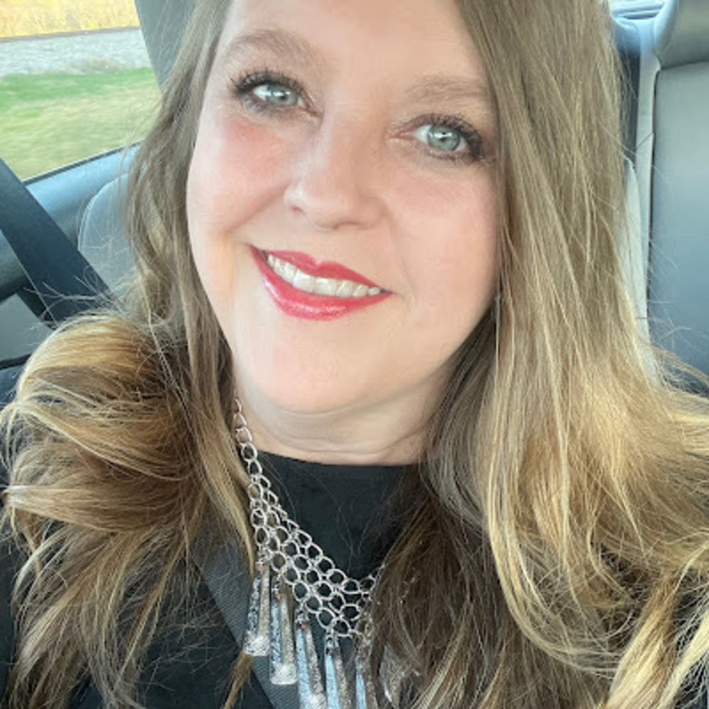 Meet your Posher, Jennifer